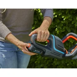Akku-Heckenschere 'ComfortCut' 60 18V-Power4All' mit Akku