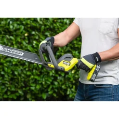 Akku-Heckenschere 'ONE+ RY18HT55A-120P' mit 2 Akkus und Ladegerät