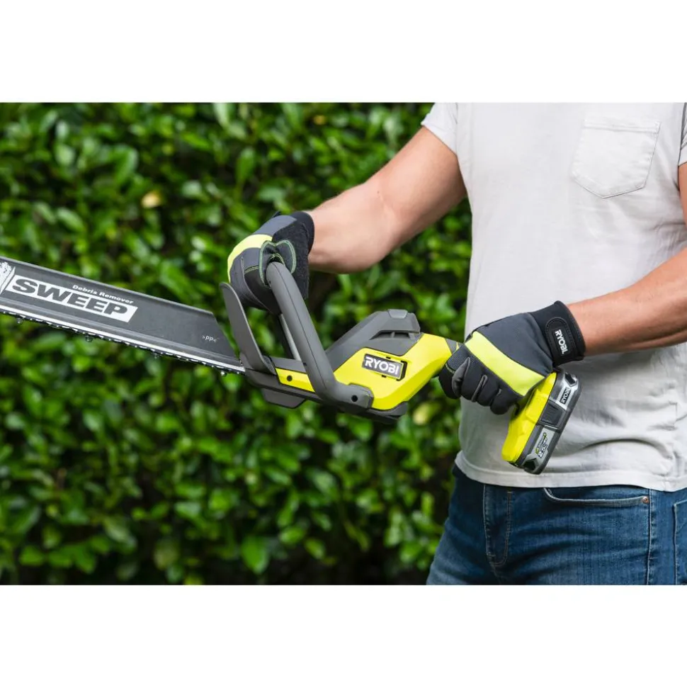 Akku-Heckenschere 'ONE+ RY18HT55A-120P' mit 2 Akkus und Ladegerät
