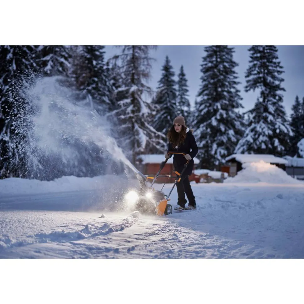 Akku-Schneefräse 'ST 700e Kit' 48 V 1000 W inklusive Akku und Ladegerät