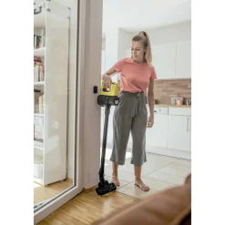 Akku-Staubsauger 'VC 4 Cordless myHome' mit Akku und Ladegerät
