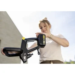 Akku-Terrassenreiniger 'PCL 3-18 Battery Set' 18 V mit Akku und Schnellladegerät