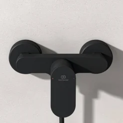 Brausearmatur 'Ceralife O' schwarz