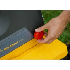 Elektro-Häcksler 'Bio Silent 2500' 2500 W, mit Stopfer und Rücklauffunktion