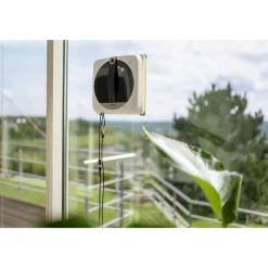 Fensterputzroboter 'RCW 4' mit Wischtuch und Reinigungsmittel