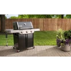 Gasgrill 'Genesis E-315' schwarz