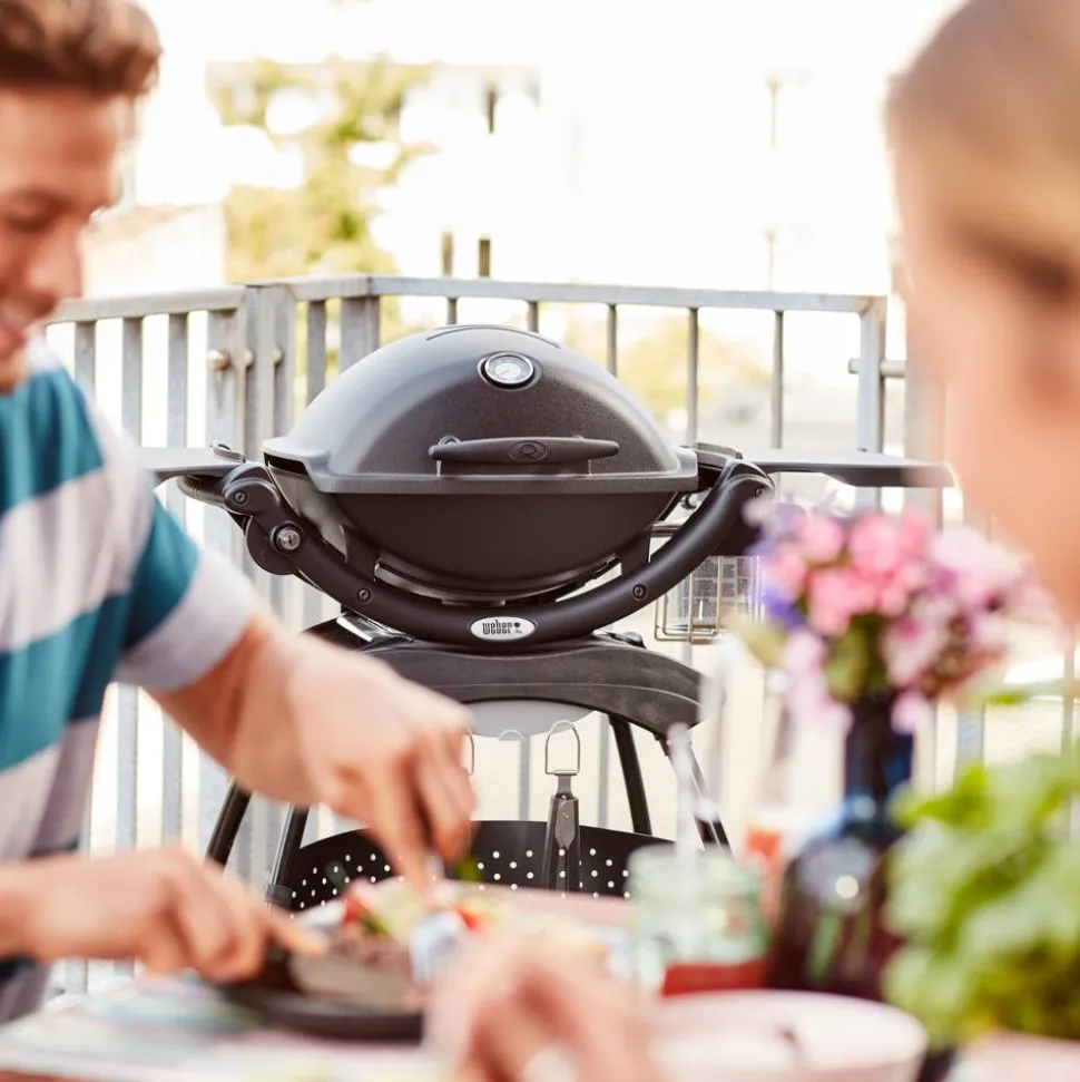 Gasgrill 'Q 1200' schwarz 104 x 120 x 60 cm