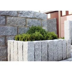 Granitpalisade 'XZ' Granit hellgrau 10 x 10 x 50 cm