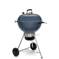 Holzkohlegrill 'Master-Touch GBS C-5750' blau Ø 57 x 107 cm