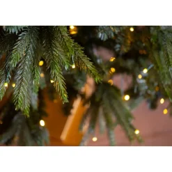Künstlicher Weihnachtsbaum 'Richmond' Tanne mit 700 LEDs in warmweiß, Ständer Ø 142 x 228 cm