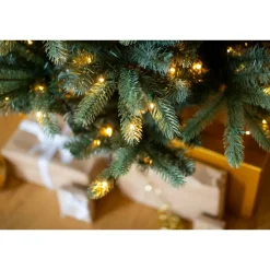 Künstlicher Weihnachtsbaum 'Vermont' Fichte mit 500 LEDs in warmweiß, Ständer Ø 150 x 210 cm