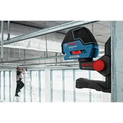 Linienlaser 'Professional GLL 3-50' mit Laserzieltafel