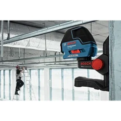 Linienlaser 'Professional GLL 3-50' mit Laserzieltafel