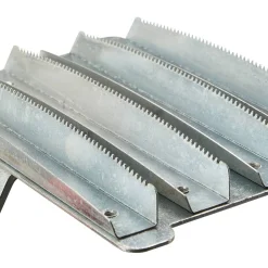 Pferdestriegel Metall fein gezahnt 8-reihig