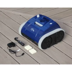 Poolroboter 'CF200 CL' mit Reinigungsbürste