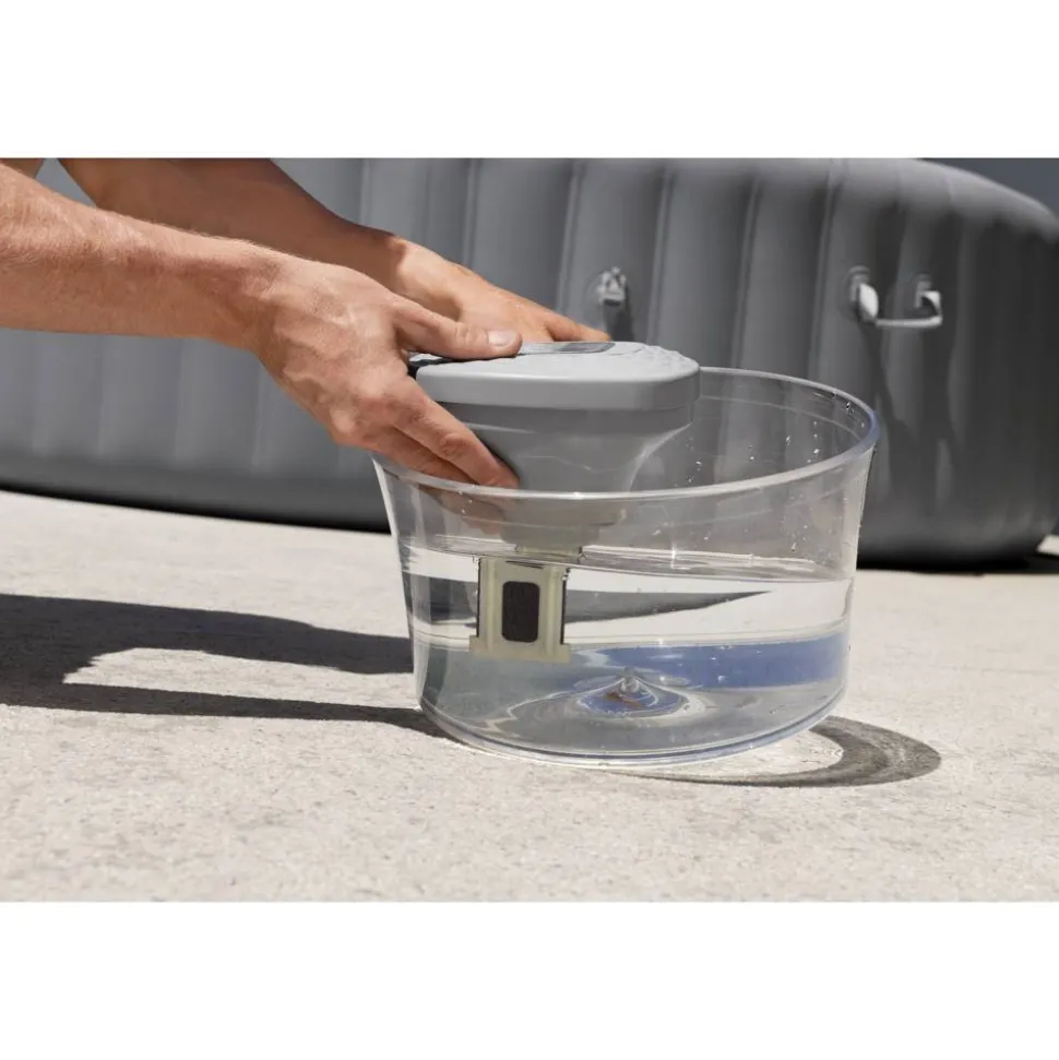 Salzwasseranlage 'LAY-Z-SPA Xtras' schwimmend akkubetrieben 0,5 g/h