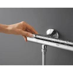 Thermostat-Duscharmatur 'Precision Flow' chromfarben